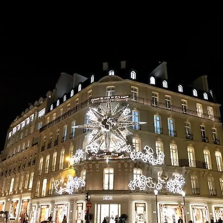 Montaigne Executive Appartamento Parigi
