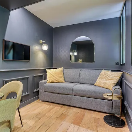 Montaigne Executive Parigi