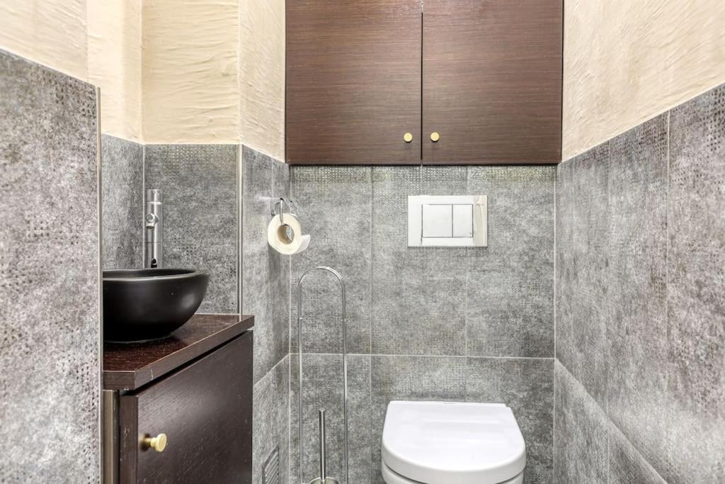 Appartamento Montaigne Executive *