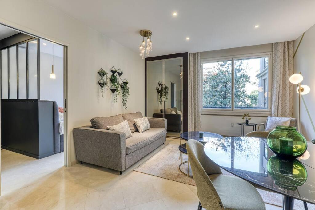 Appartamento Montaigne Executive