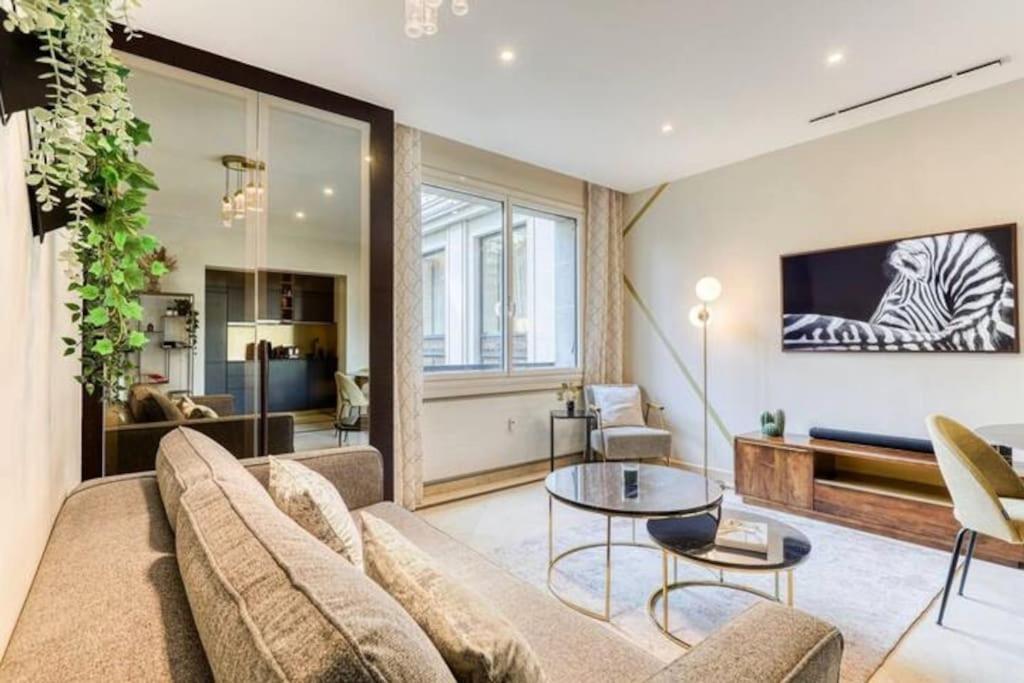Appartamento Montaigne Executive *