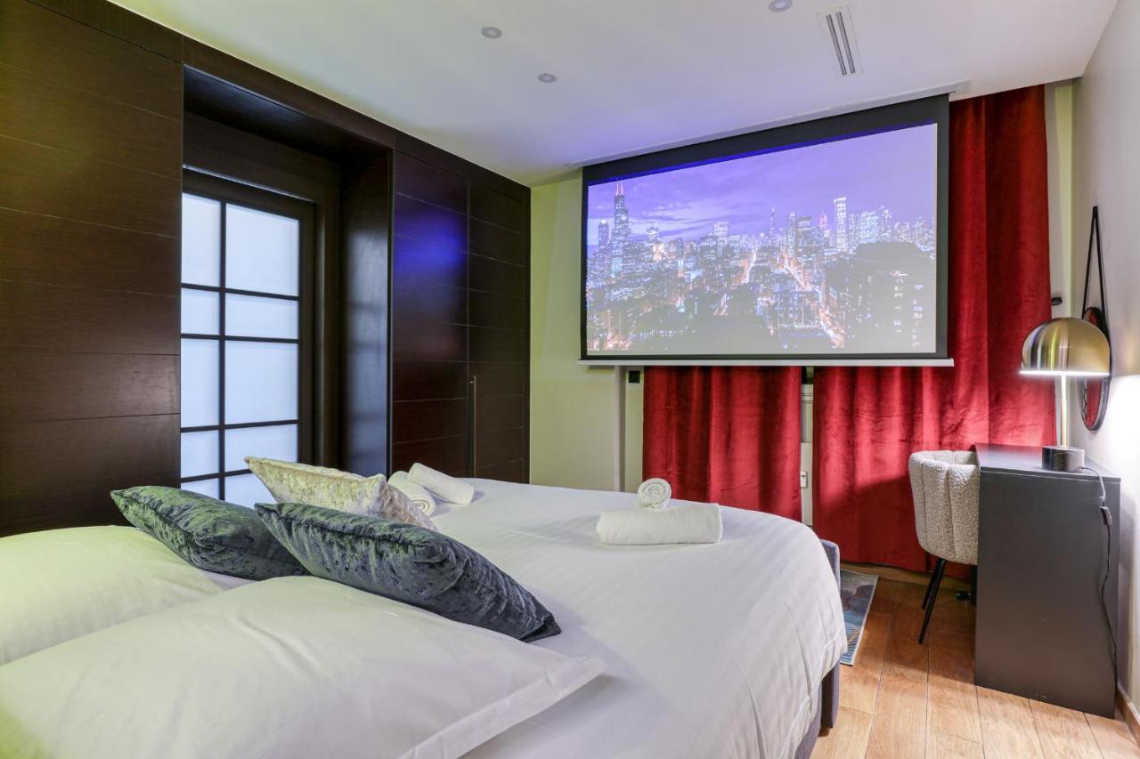 Appartamento Montaigne Executive *