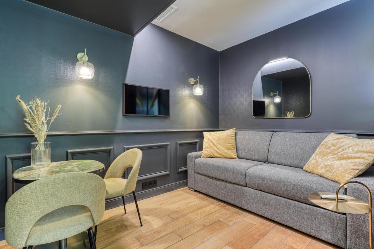 Montaigne Executive Appartamento Parigi